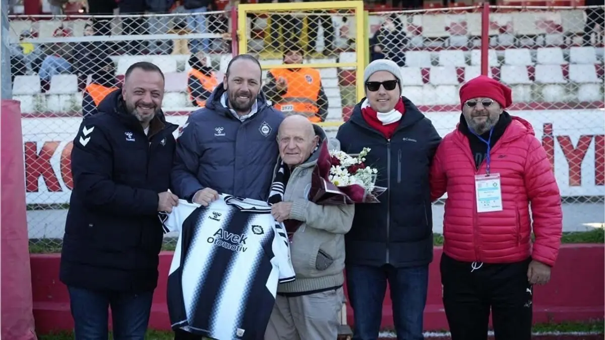 Altay, Ayvalık deplasmanında ağır yenilgi aldı haberinin görseli