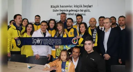 Fenerbahçe’den kırsaldaki okula kütüphane hediyesi