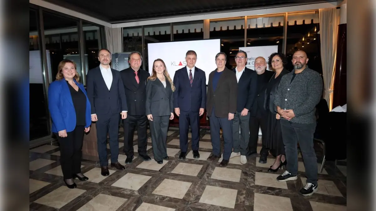 İzmirli Mimarlar dayanışma gecesinde buluştu haberinin görseli