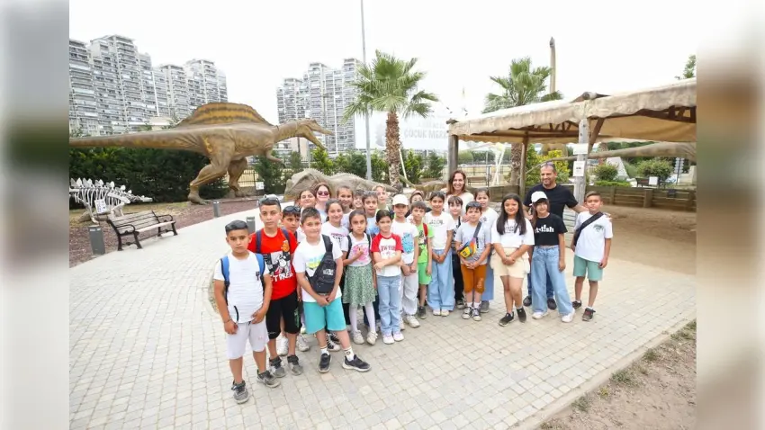 Karşıyaka’da çocuklara bilim ve eğlence dolu tatil