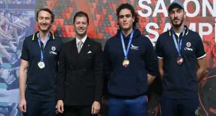 Kürekte sezonun şampiyonu Fenerbahçe oldu