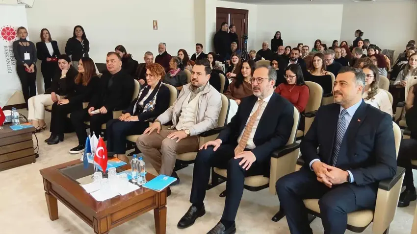 Dijital medyanın geleceği İzmir’de masaya yatırıldı