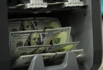 Dünyanın yarısı aç, zirvenin kasası dolu: Yoksulluğu 26 kez bitirecek para 3 bin kişide!