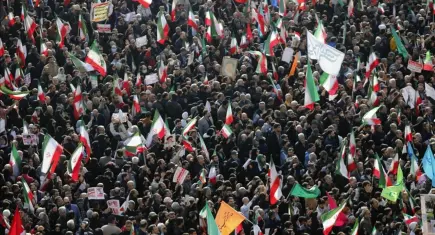 İran’da gösteriler devam ediyor: Can kaybı 4 bine yaklaştı