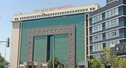 İzmir haber: Rüşvet iddiasıyla yargılanan iki icra memuruna adli kontrol