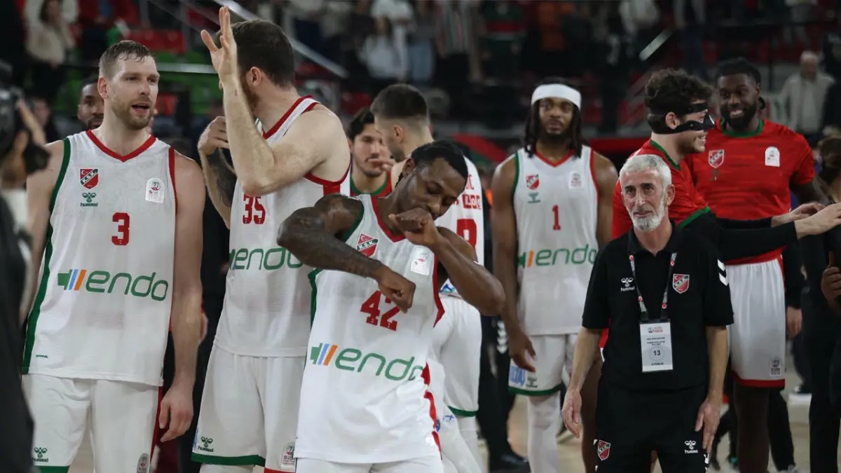 Karşıyaka, Aliağa Petkimspor karşısında uzatmada kazandı haberinin görseli