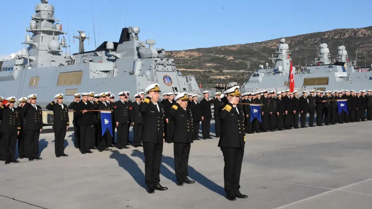 Anadolu Türk Deniz Görev Kuvveti NATO görevi için uğurlandı haberinin görseli