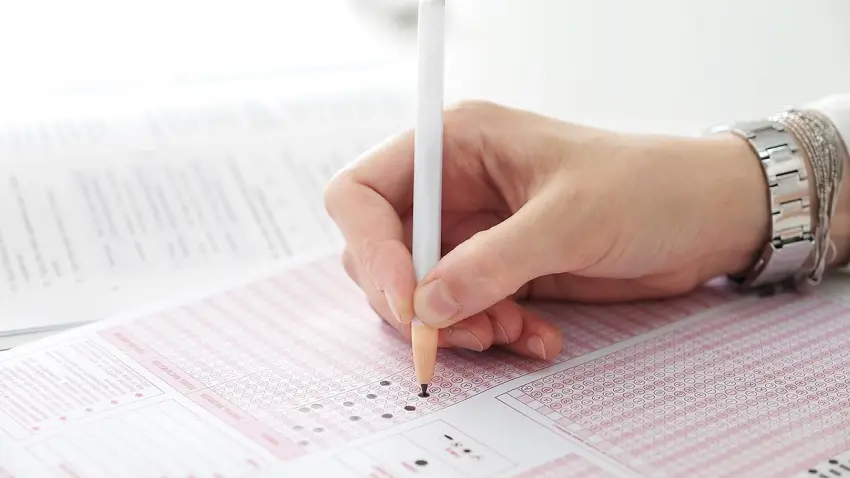 AÖL sınav sonuçları açıklandı mı? AÖL 1. dönem sınav sonuçları ne zaman açıklanacak? haberinin görseli