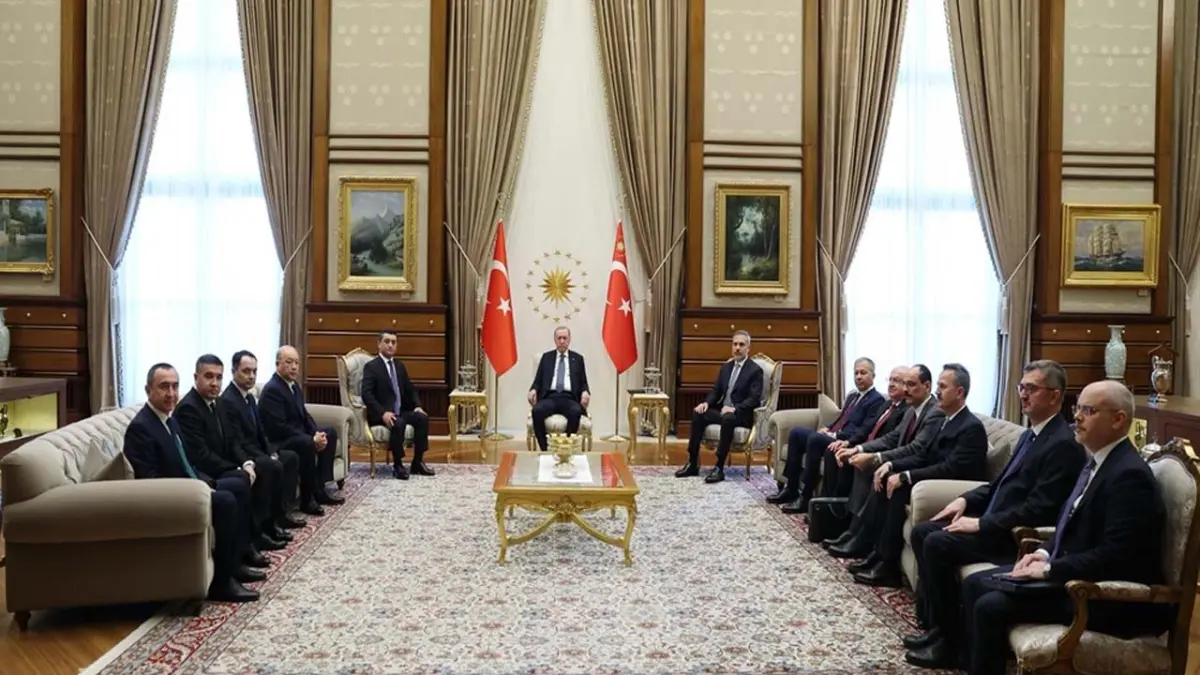 Cumhurbaşkanı Erdoğan, Özbekistan heyetini kabul etti haberinin görseli