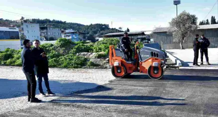 Işıkkent ve Pınarbaşı’nda yollar baştan sona yenilendi