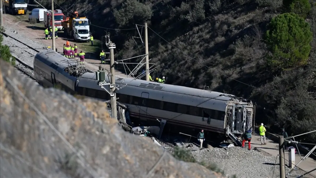 İspanya’daki tren faciasında bilanço ağırlaşıyor: Ölü sayısı 41’e yükseldi! haberinin görseli