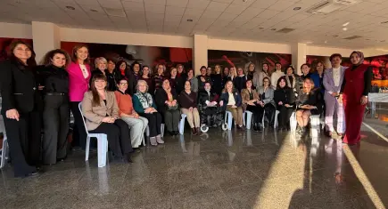 İzmir’den İstanbul’a kadınların ortak sesi büyüyor: Birlikte güçlüyüz, birlikte değiştireceğiz