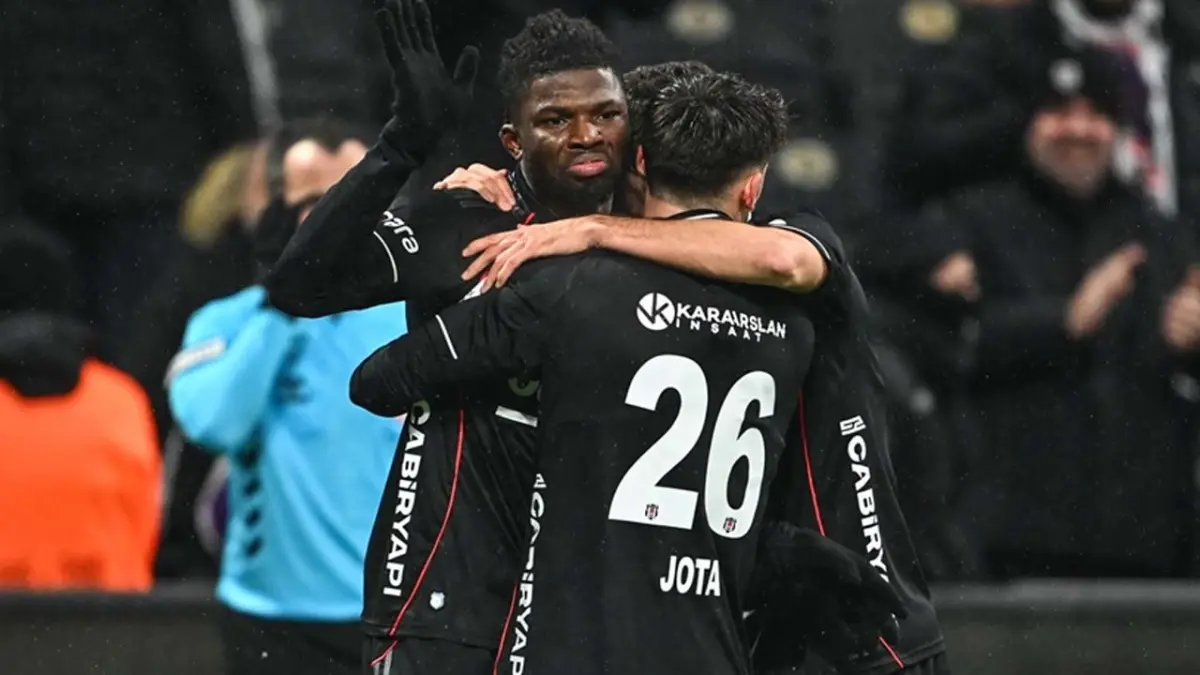 Kartal’ın "Nöbetçi" golcüsü El Bilal Toure: Seriye bağladı, ipten aldı! haberinin görseli