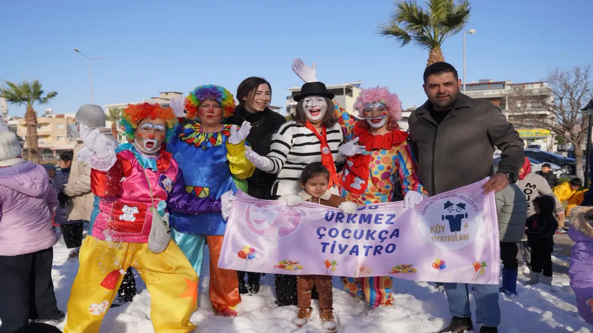 Miniklerin neşesi Ürkmez Hizmet Noktası’nı ısıttı haberinin görseli