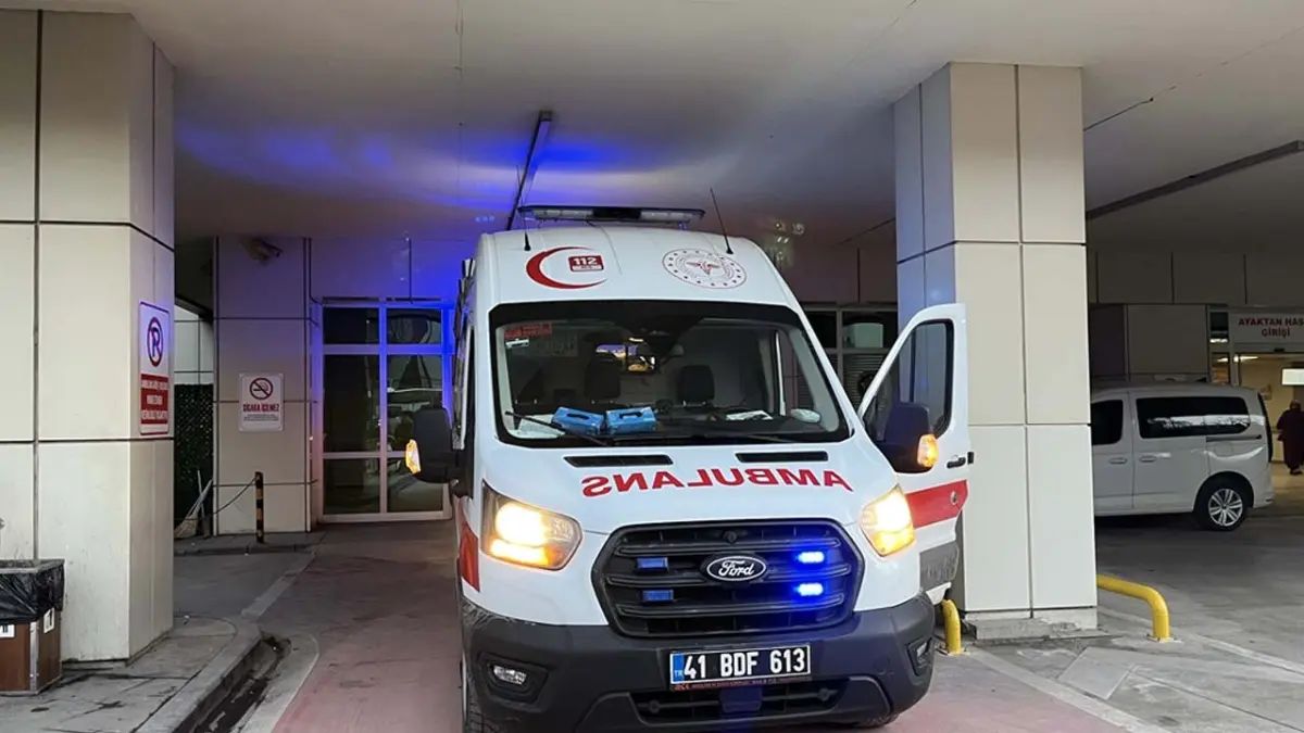 Ölümle biten şaka! Arkadaşı tarafından bıçaklanan genç kurtarılamadı haberinin görseli