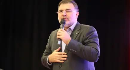 Saygılı: Engelleniyoruz türküsünü bırakın, İzmir’e proje üretin