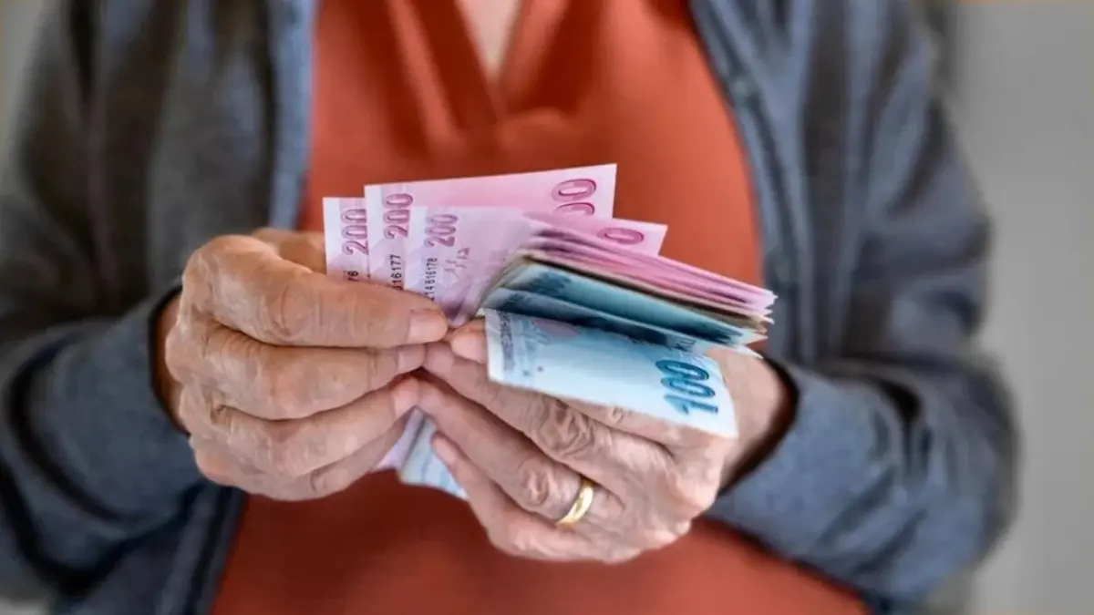 Emekli maaşlarında artış düzenlemesi Meclis gündeminde haberinin görseli