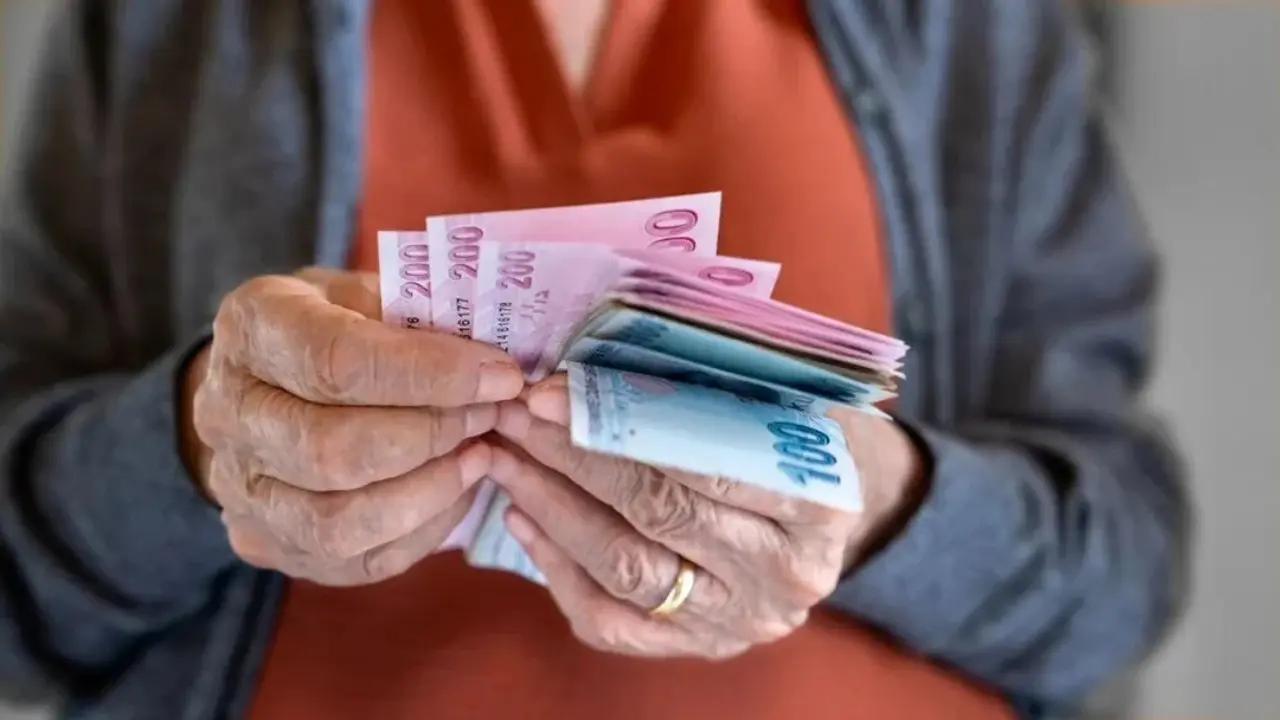 Emekli maaşlarında artış düzenlemesi Meclis gündeminde