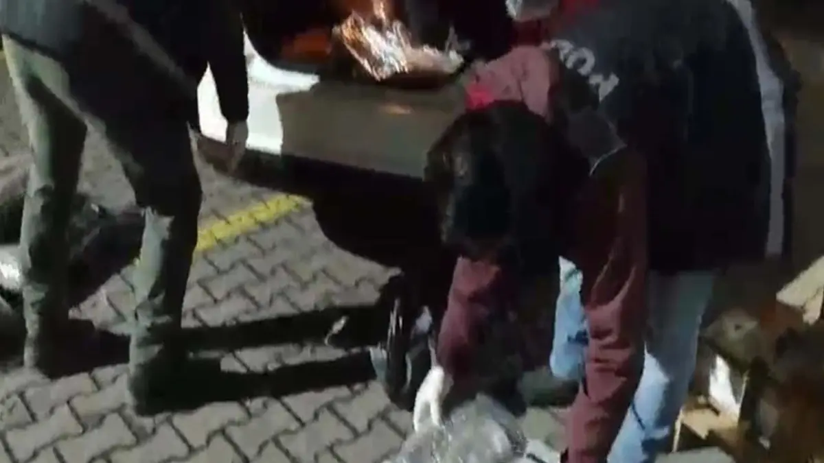 Sakarya'da zehir tacirlerine operasyon haberinin görseli