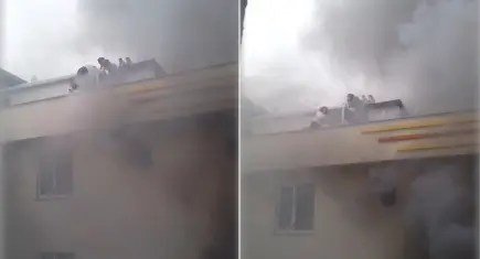 Sultanbeyli’de yangın: Çatıya sığınan 8’i çocuk 12 kişi son anda kurtarıldı!