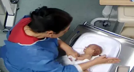 5 günlük bebek şiddet nedeniyle engelli kaldı: Hemşire hakkında 3 yıl hapis istemi