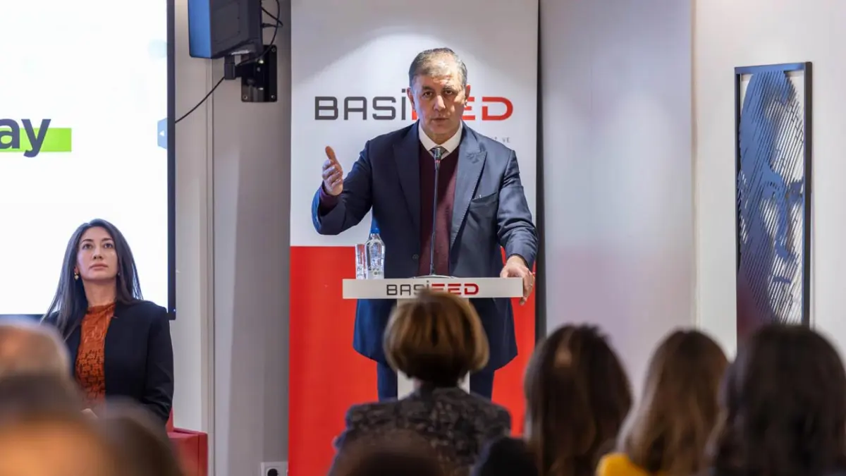 Başkan Tugay: İzmir pozitif enerji bölgesi olmayı hedeflemeli haberinin görseli