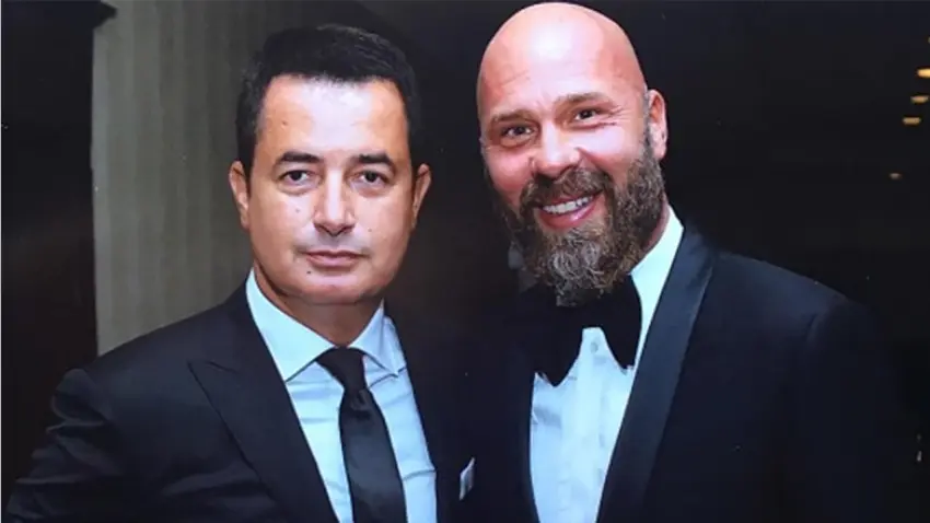 Esat Yontunç havalimanında gözaltına alındı