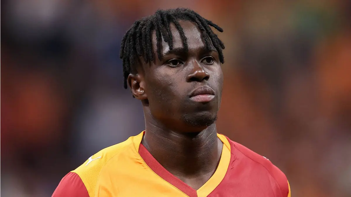 Galatasaray’dan ‘Singo artık sağ bek oynayamayacak’ iddialarına açıklama haberinin görseli