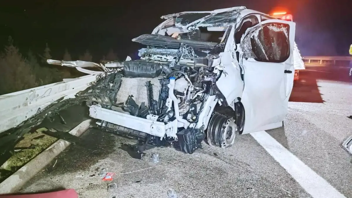 İstanbul-İzmir otoyolunda zırhlı araç takla attı: 11 kilogram altın sır oldu! haberinin görseli