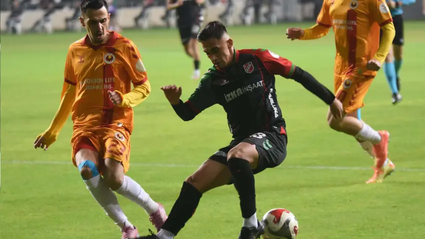 Karşıyaka’da genç sol bek takıma döndü