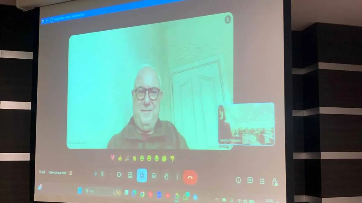 Narlıdere’de edebiyat tutkunları Osman Balcıgil ile buluştu haberinin görseli