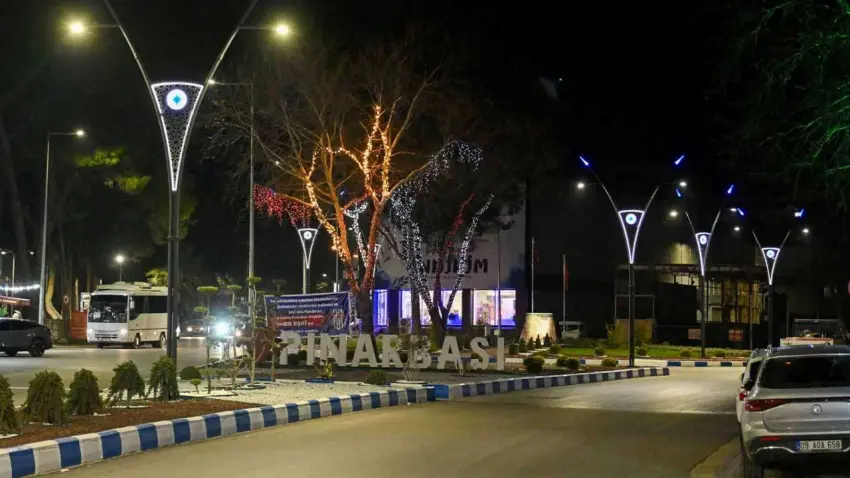 Pınar Caddesi’ne Naim Süleymanoğlu heykeli