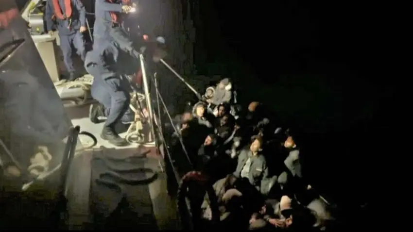 Seferihisar açıklarında kaçak geçişe geçit yok: 43 düzensiz göçmen yakalandı