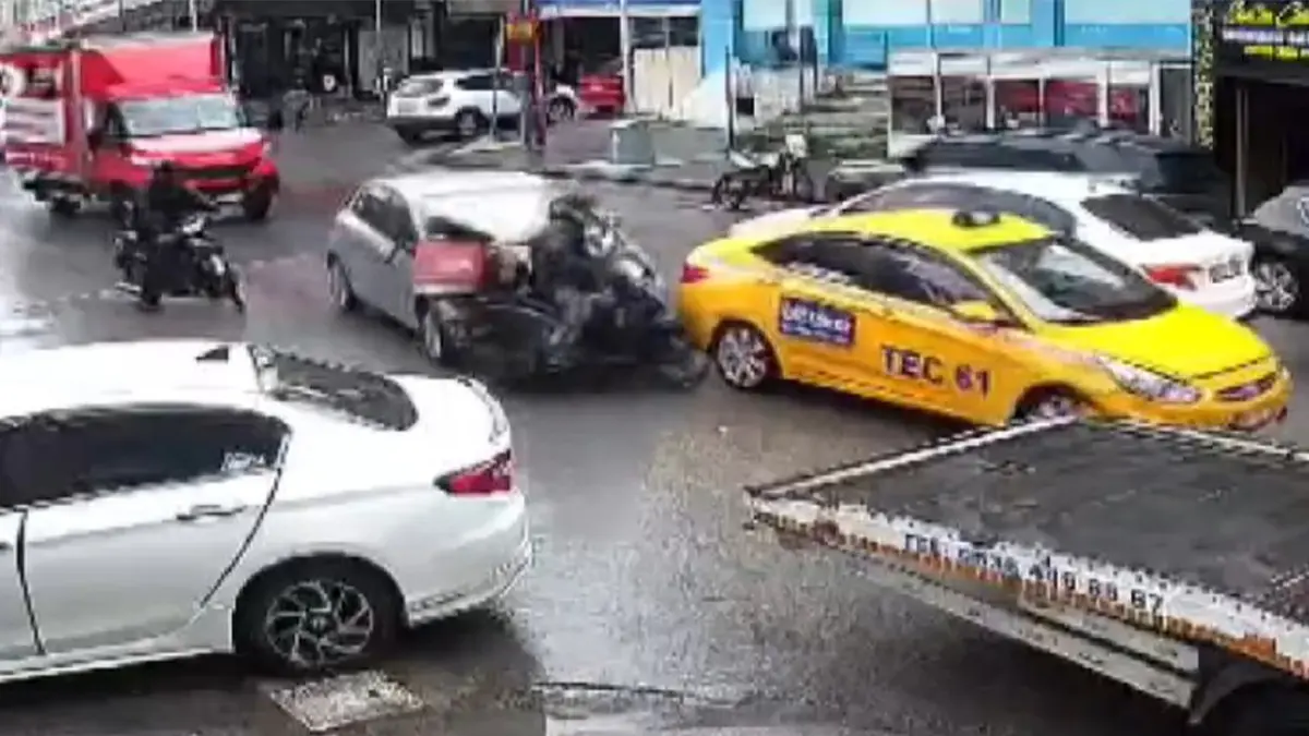 Aynasını kıran motokuryeyi aracıyla ezmişti: Sürücüye 7 yıl 9 ay hapis cezası verildi haberinin görseli