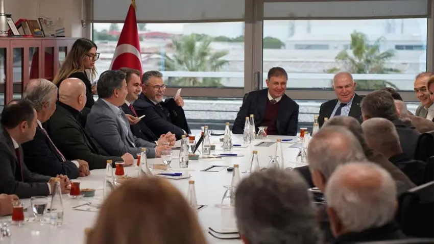 CHP İzmir heyeti  İAOSB ziyaret etti