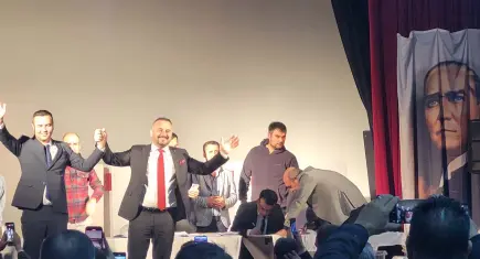 Foça esnafından Sedat Özdemir’e "Yola Devam" vizesi