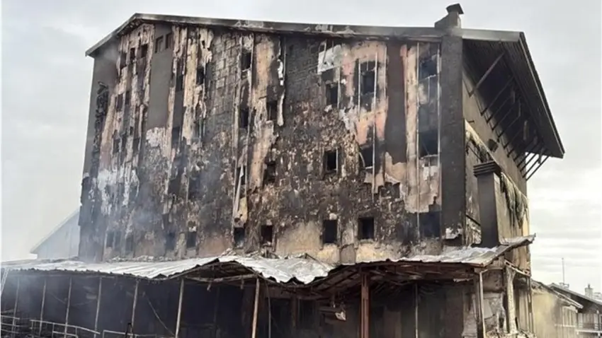 Milli kayakçıların can verdiği otel yangında yeni detaylar: Yangına karton kutuya konulan köz neden olmuş haberinin görseli