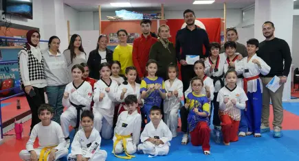 Seferihisar Belediyesi’nden taekwondo sporcularına psikolojik destek