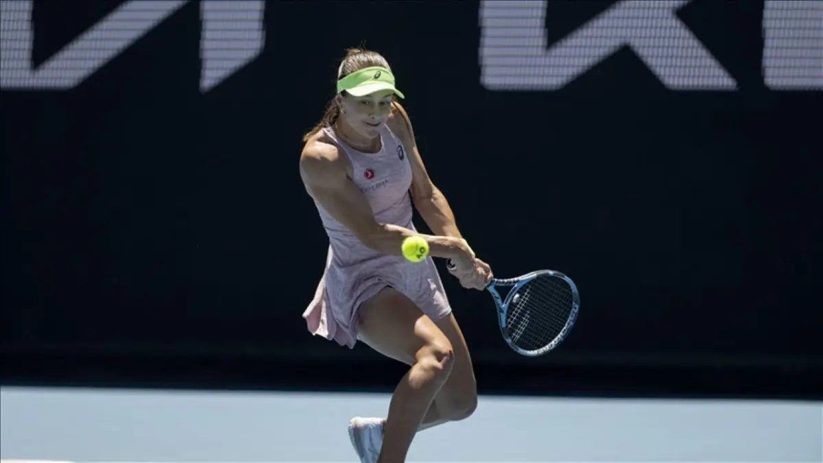 Zeynep Sönmez, Avustralya Açık'ta 3. turda elendi haberinin görseli