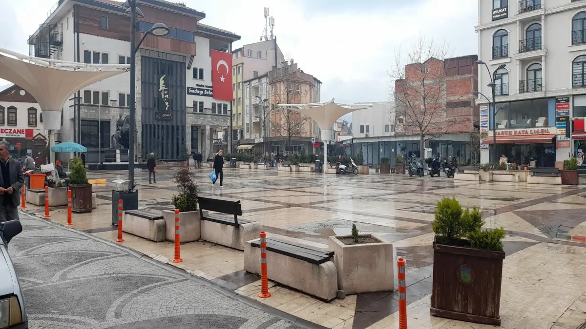 Balıkesir beşik gibi sallanıyor: Sındırgı’da deprem! haberinin görseli