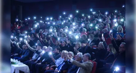 Güzelbahçe’de devrim şehitleri Uğur Mumcu anısına türkülerle yad edildi