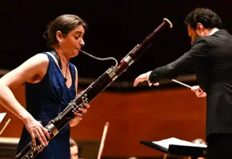 İzmir’de fagot rüzgârı: Sophie Dervaux sahne aldı