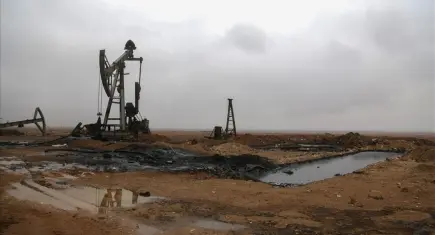 Suriye'de YPG'den alınan bölgelerde petrol çıkarılmaya başlandı