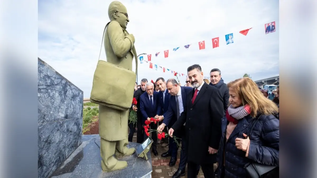 Uğur Mumcu, Narlıdere’de anıldı haberinin görseli