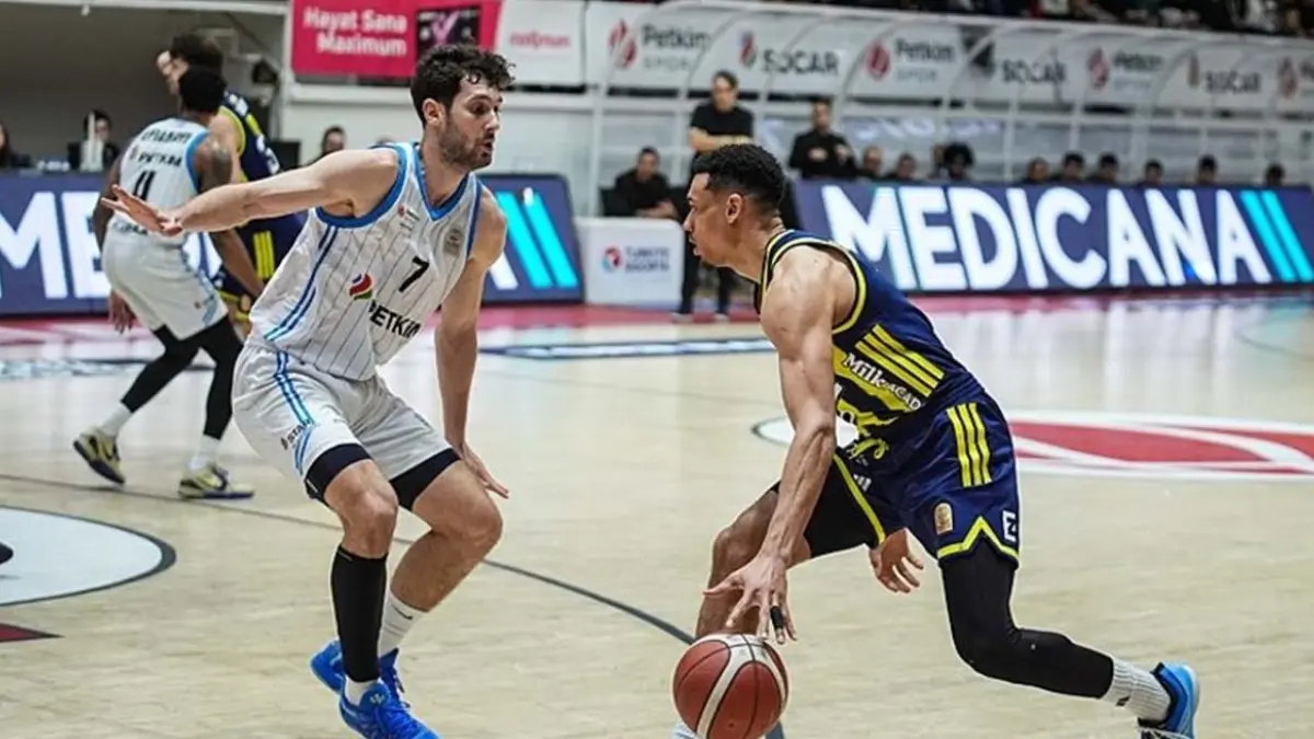 Fenerbahçe Beko deplasmanda galip geldi! haberinin görseli