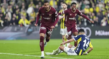 Fenerbahçe'ye Göztepe çelmesi: Liderle fark açılıyor