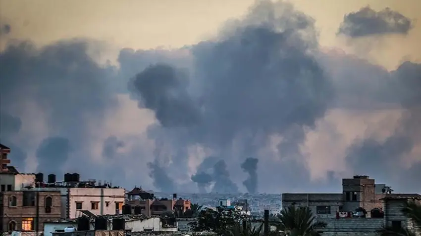 Gazze’de İsrail’in saldırıları devam ediyor haberinin görseli
