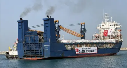 Türk Kızılayı’nın 20. İyilik Gemisi El Ariş Limanı’na ulaştı