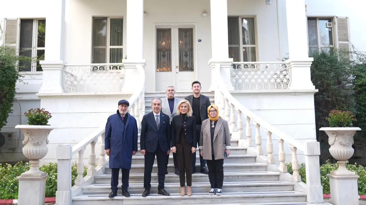 AK Parti’li Bursalı’dan Ege Üniversitesi Rektörü Alcı’ya hayırlı olsun ziyareti haberinin görseli