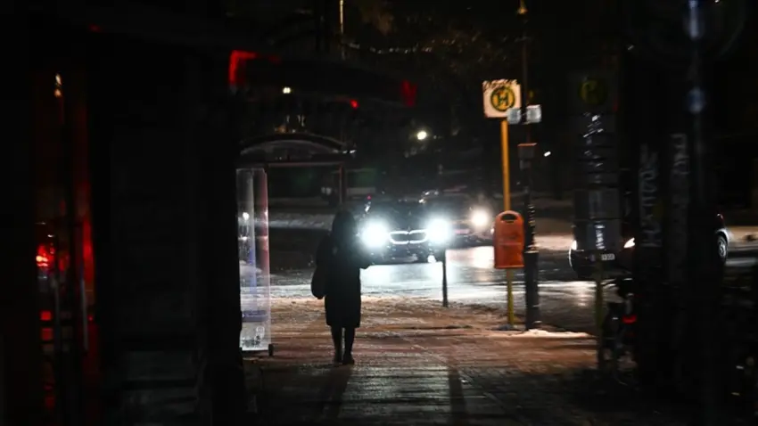 Berlin’de elektrik şebekesine saldırı: Failleri ihbar edene 1 milyon avro ödül!